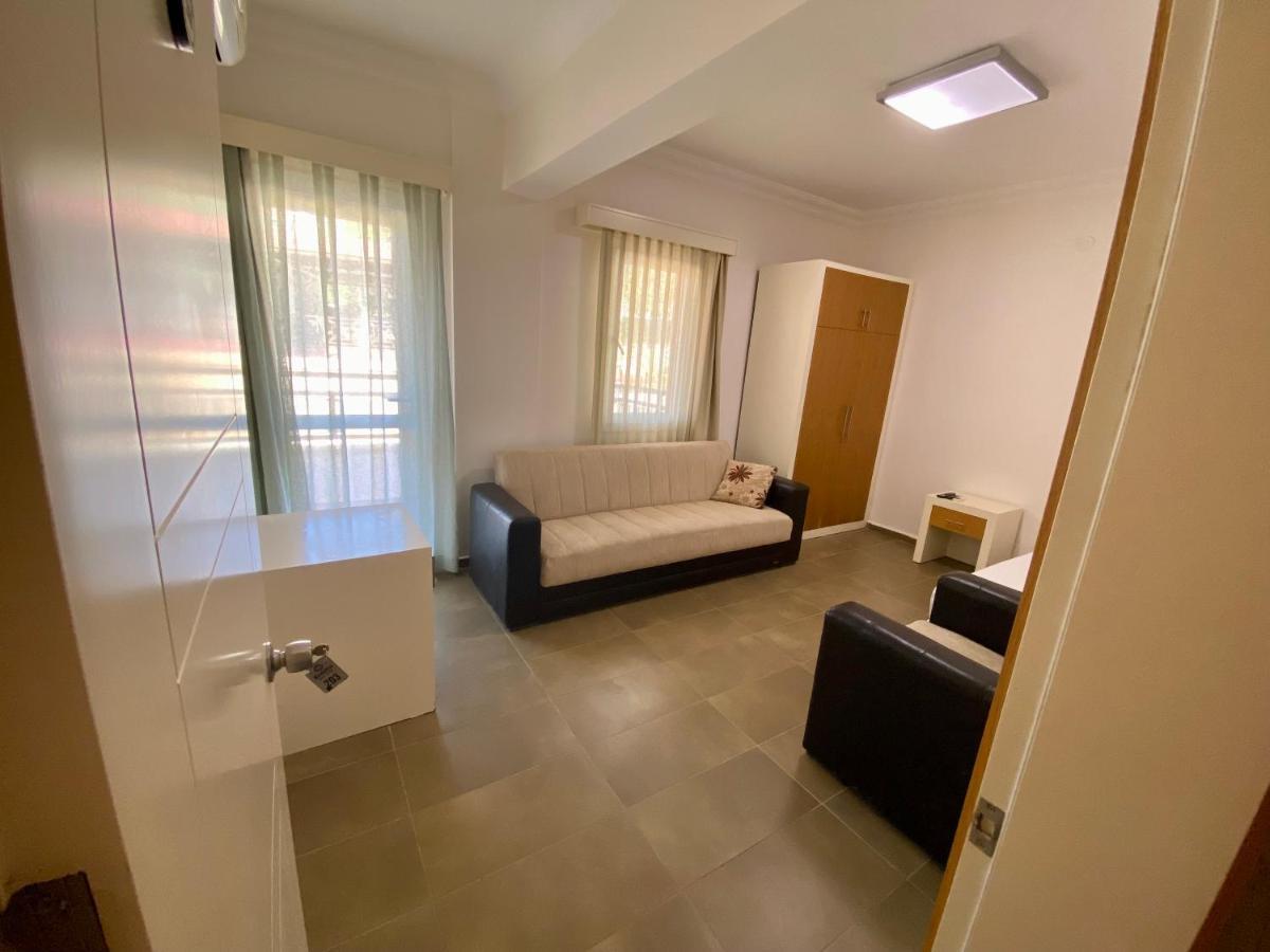 Konfor Suite Otel Cedit エクステリア 写真