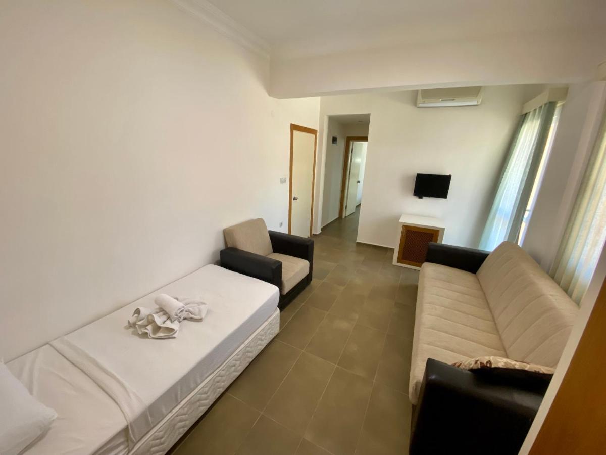 Konfor Suite Otel Cedit エクステリア 写真