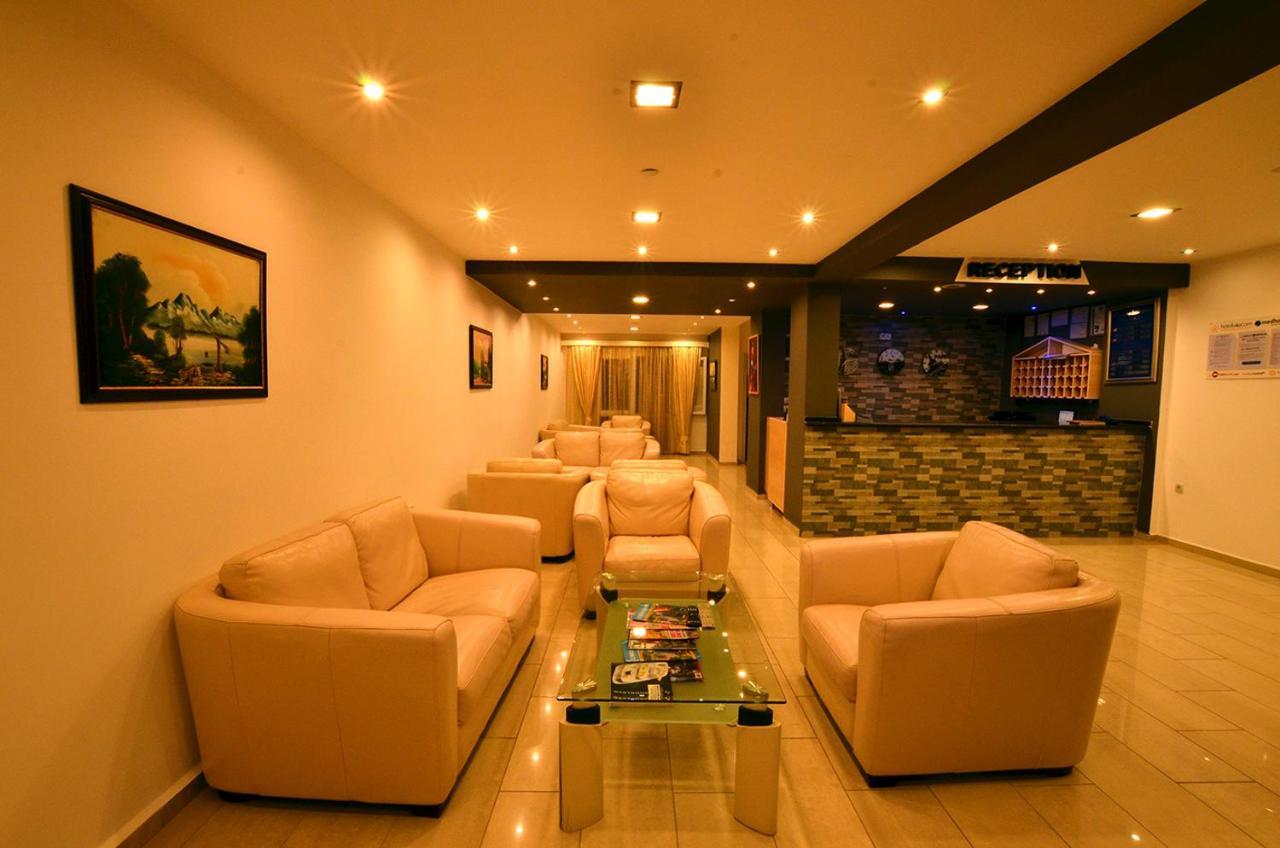 Konfor Suite Otel Cedit エクステリア 写真